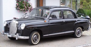Der Traum vom Mercedes vor dem schmucken Eigenheim ist für die allermeisten ausgeträumt. Foto: www.fahrzeugbilder.de (Gilles Lenhard)